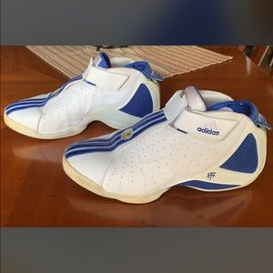 Pair of T Mac version 4.5 size 12 basketball shoes